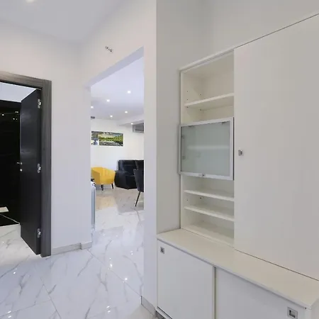 Апартаменты Luxury House *