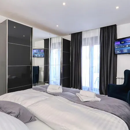 Luxury House Апартаменты