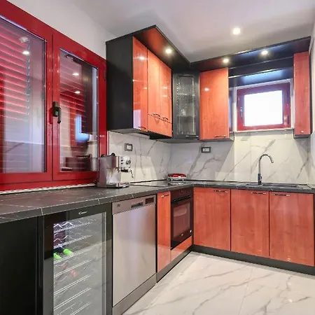 Апартаменты Luxury House *