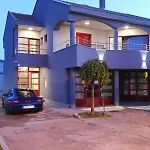 Luxury House * Zara