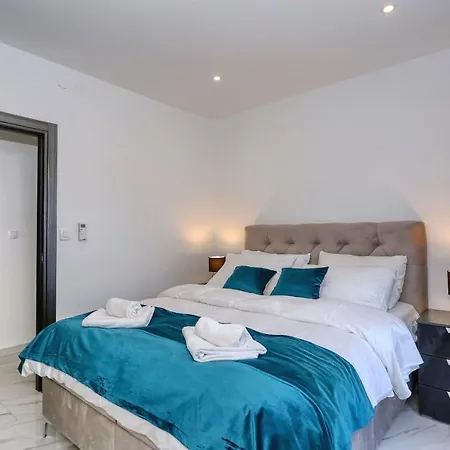 Apartment Luxury House *