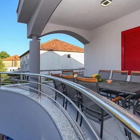 Luxury House * Ζαντάρ